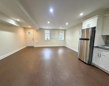 1073 Hancock Street - Photo Thumbnail 14