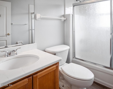 8936 Deer Berry Court - Photo Thumbnail 13