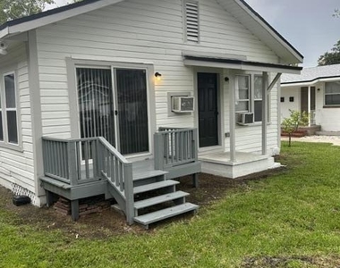 917 Phillips Street - Photo Thumbnail 18