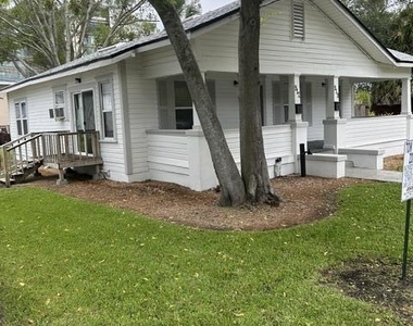 917 Phillips Street - Photo Thumbnail 1