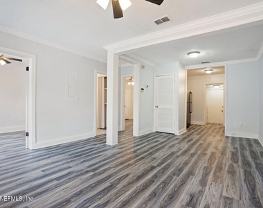 1551 E 27th Street - Photo Thumbnail 2