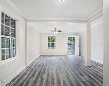 1551 E 27th Street - Photo Thumbnail 4