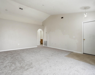 3512 Alec Drive - Photo Thumbnail 5