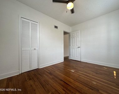 319 1st Avenue - Photo Thumbnail 12