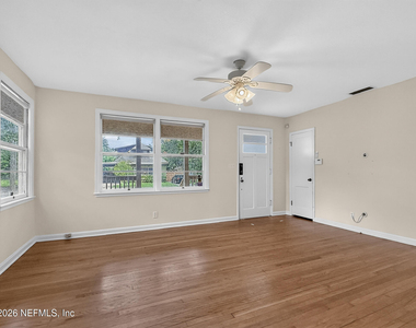 2618 Ernest Street - Photo Thumbnail 7