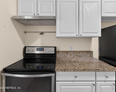 2618 Ernest Street - Photo Thumbnail 14