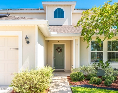 8704 Lake George Circle W - Photo Thumbnail 2