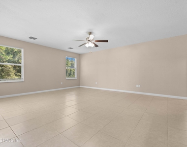 8704 Lake George Circle W - Photo Thumbnail 6