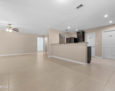 8704 Lake George Circle W - Photo Thumbnail 8