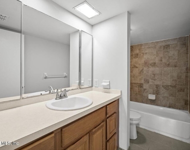 7749 Las Palmas Way - Photo Thumbnail 13