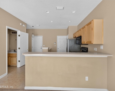 12359 Mangrove Forest Court - Photo Thumbnail 11