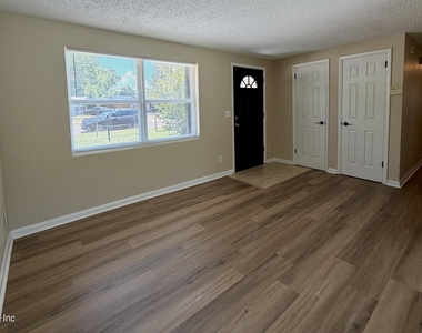 10726 Merida Drive - Photo Thumbnail 2