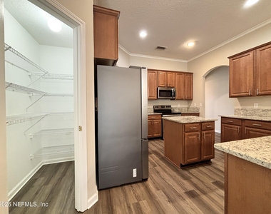3601 Silver Bluff Boulevard - Photo Thumbnail 11