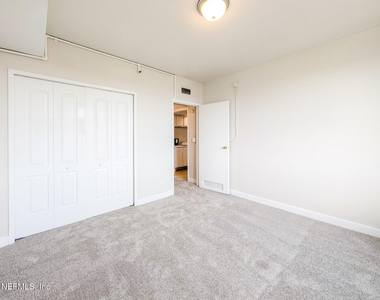 311 W Ashley Street - Photo Thumbnail 10