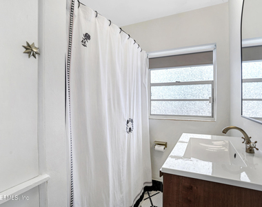 5236 River Forest Drive - Photo Thumbnail 15