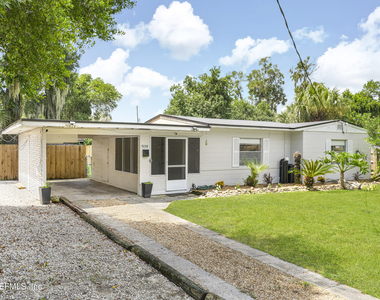 5236 River Forest Drive - Photo Thumbnail 1