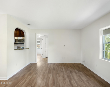 5236 River Forest Drive - Photo Thumbnail 7