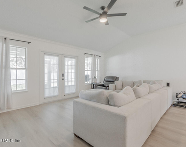 8559 Hayden Marshall Court - Photo Thumbnail 13