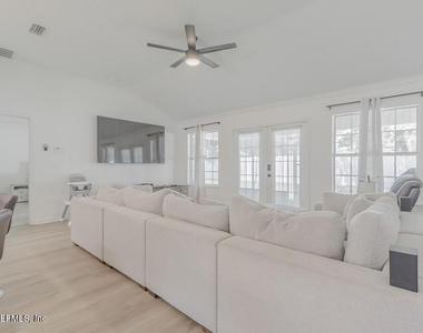 8559 Hayden Marshall Court - Photo Thumbnail 12
