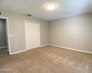 6842 Playpark Trail W - Photo Thumbnail 23