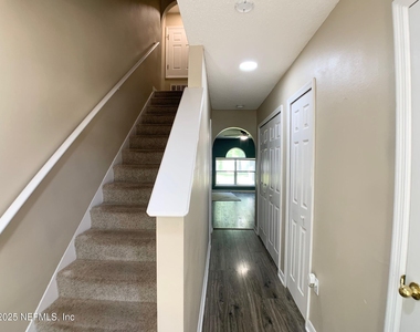 6842 Playpark Trail W - Photo Thumbnail 4