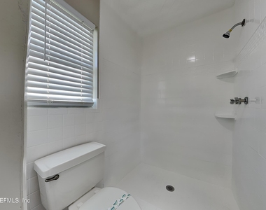 671 Custer Circle - Photo Thumbnail 6
