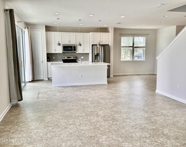 5108 Angel Lake Drive - Photo Thumbnail 8