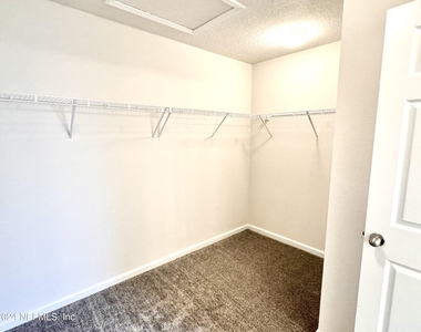 5108 Angel Lake Drive - Photo Thumbnail 15