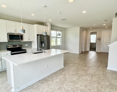 5108 Angel Lake Drive - Photo Thumbnail 7