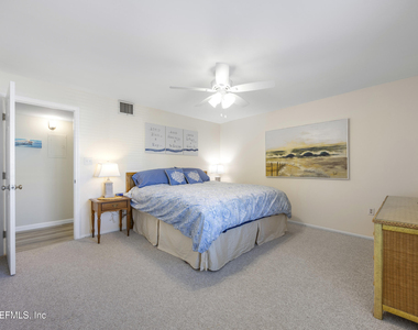 2313 Costa Verde Boulevard - Photo Thumbnail 18