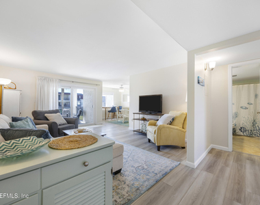 2313 Costa Verde Boulevard - Photo Thumbnail 5