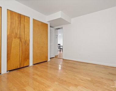 1812 S Dearborn Street - Photo Thumbnail 17