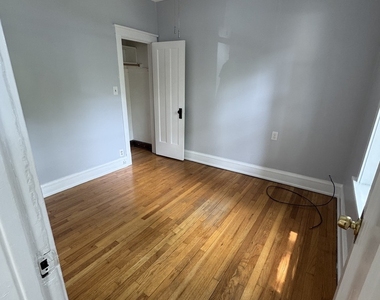 3008 W Cullom Avenue - Photo Thumbnail 4