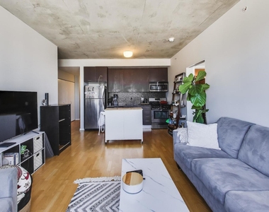 659 W Randolph Street - Photo Thumbnail 1