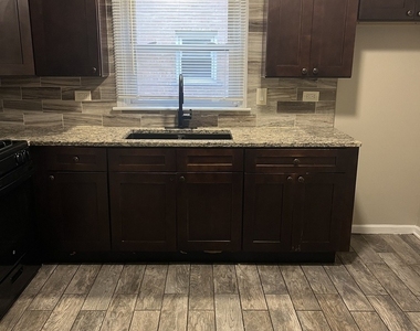 6151 Marshall Avenue - Photo Thumbnail 4