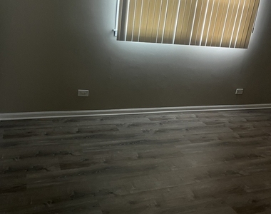 6151 Marshall Avenue - Photo Thumbnail 8