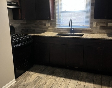 6151 Marshall Avenue - Photo Thumbnail 5