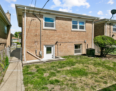 7704 Mcvicker Avenue - Photo Thumbnail 20