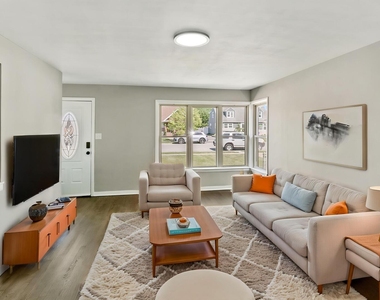 7704 Mcvicker Avenue - Photo Thumbnail 6