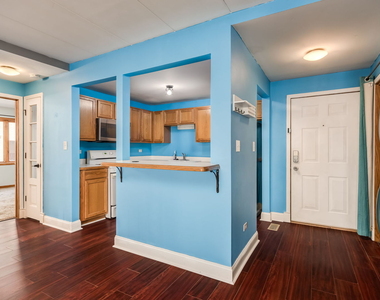 9529 Minnick Avenue - Photo Thumbnail 5