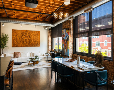 420 W Grand Avenue - Photo Thumbnail 7