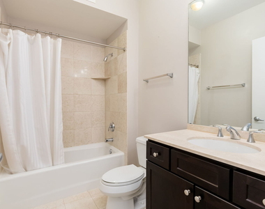 565 W Quincy Street - Photo Thumbnail 16