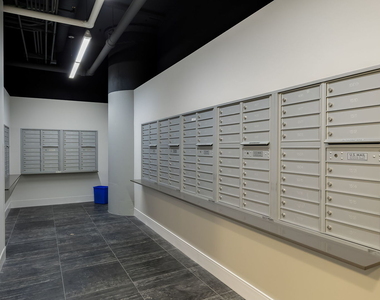 565 W Quincy Street - Photo Thumbnail 32