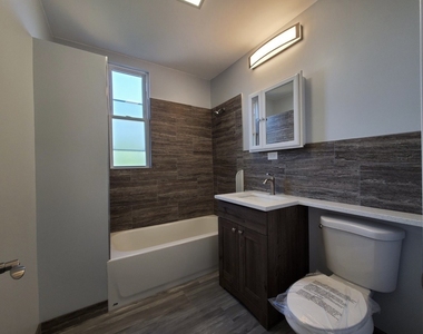 943 W 59th Street - Photo Thumbnail 11