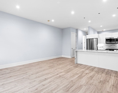 159 W North Avenue - Photo Thumbnail 2