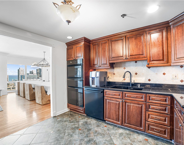 100 E Huron Street - Photo Thumbnail 17