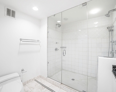 100 E Huron Street - Photo Thumbnail 31