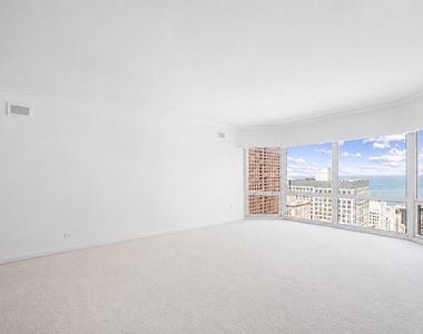 100 E Huron Street - Photo Thumbnail 27