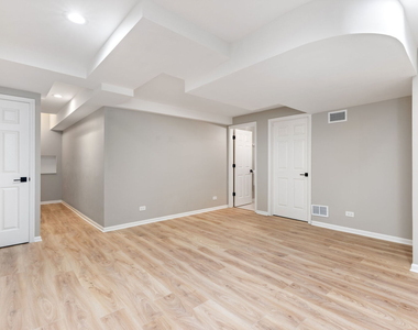 1829 Wilmette Avenue - Photo Thumbnail 31