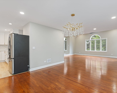 1829 Wilmette Avenue - Photo Thumbnail 11